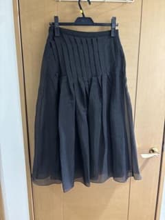 【試着のみ】tibi シアースカート（ブラック）のサムネイル