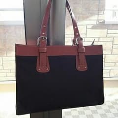 Ａ４サイズ　PERENNE　バックのサムネイル