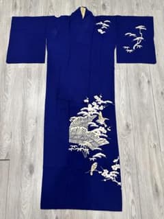 鮮やかな青色 訪問着 松と鳥の刺繍のサムネイル