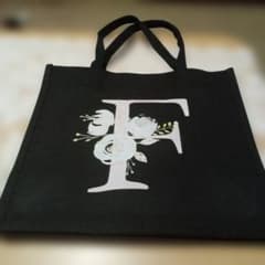 黒いトートバッグ ポーチ付きのサムネイル