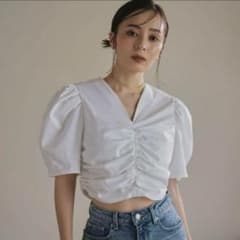 【美品】anuans フロントギャザーショートトップス 美品】anuans フロントギャザーショートトップス - メルカリ