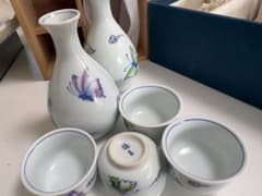 小さいサイズ 酒器セット 橘吉 徳利 2点 お猪口 5点 蝶文様のサムネイル