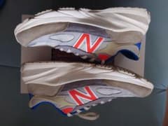 KITH × New Balance 990V6 "Sanddrift"のサムネイル