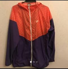 ナイキ  ウインドブレーカーのサムネイル