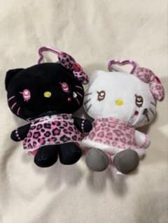 ハローキティ ぬいぐるみマスコット 2種セットのサムネイル