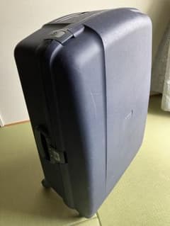 大型スーツケース　サムソナイトのサムネイル