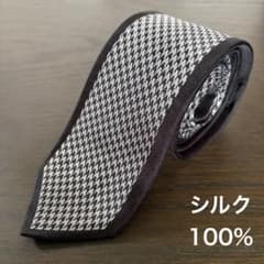 シルク100% ネクタイ 千鳥格子 白黒 モノクロ 変形アシンメトリーのサムネイル