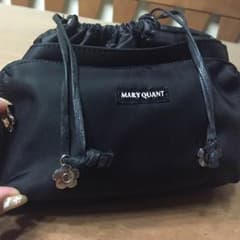 新品未使用❤マリークワントポーチのサムネイル