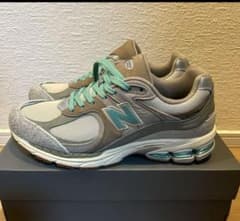 new balance 2002r Atmosのサムネイル
