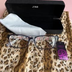 新品　JINS　リバティコラボの眼鏡のサムネイル