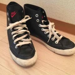 ★専用★NIKEハイカットスニーカーレザー調のサムネイル