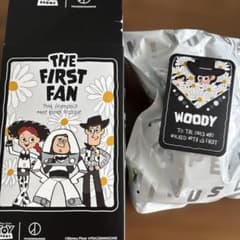 PEACEMINUSONE×TOY STORYぬいぐるみキーホルダー新品ウッディ - メルカリ