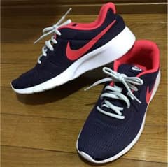 ナイキ スニーカー 24.5のサムネイル