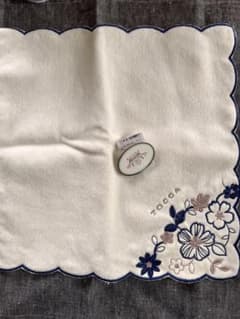 TOCCA 花柄刺繍 タオルハンカチのサムネイル