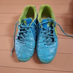 adidas サッカーシューズ ブルー イエローのサムネイル