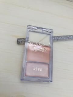 Kiss メイクリタッチパレット 01ライトのサムネイル