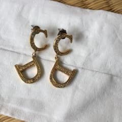 dior ピアスのサムネイル