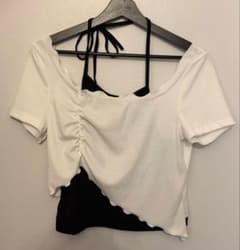 SHEIN 半袖　トップスのサムネイル