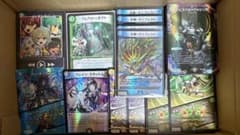 デュエマ引退品、デッキ、他にも光り物多数 - メルカリ