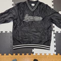 Supremeのサムネイル