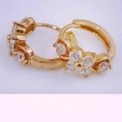 10.  3月まで！980円 K14GF CZお花ピアス ラスト1個のサムネイル