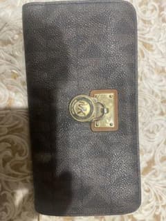 Michael Kors 長財布のサムネイル