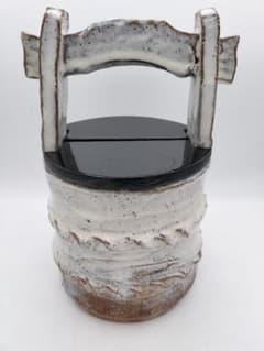 c912 水指 萩手桶割蓋付 司希衛門 木箱 茶道具 古物 c912 水指 萩手桶割蓋付 司希衛門 木箱 茶道具 古物 - メルカリ