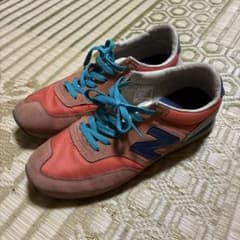New Balance 620 オレンジ スニーカーのサムネイル