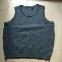 ✳お値下げ ファミリア 120 グレー ベストのサムネイル