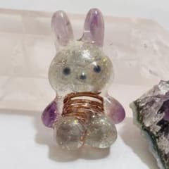 訳あり✨SALE✨　グレーのうさぎ　オルゴナイト✨　精神安定、恋愛運のサムネイル