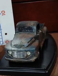 トラック　置物　車