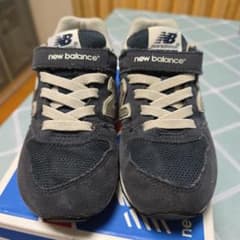 New Balance ネイビー スニーカーのサムネイル