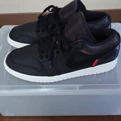 NIKE AIR JORDAN1 LOW PSGのサムネイル