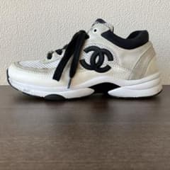 シャネル スニーカー Low TOP Trainer ココマーク 21cm相当 - メルカリ