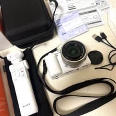 【グリップとケース付き】SONY ZV-E10ミラーレス一眼カメラ　ホワイトのサムネイル