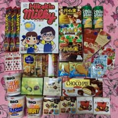激安!!お菓子・カップ麺詰め合わせ!!のサムネイル