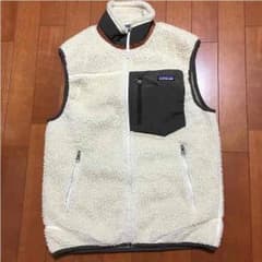 【さらに値下げしました！11000円→8500円】パタゴニア ベストのサムネイル