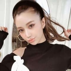 即日発送メルカリ最安値♥ベルベットカチューシャ エイミー カチューシャ ベロアのサムネイル