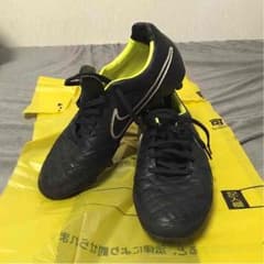サッカースパイク TIEMPOのサムネイル