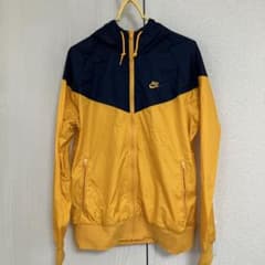 ナイロンパーカーのサムネイル