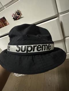 Supreme ブラック バケットハットのサムネイル