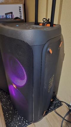 JBL PartyBox 310 物凄い迫力！物凄い重低音！バッテリー内蔵 JBL Partybox 310 物凄い迫力！物凄い重低音！バッテリー内蔵！ - メルカリ