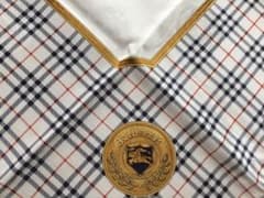 【新品】バーバリー　大判スカーフ・ハンカチのサムネイル