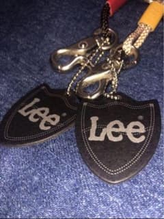 【新品】2色から選べるLeeキーホルダー（チャーム）のサムネイル