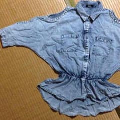 肩あきトップス♡パール風ビジュー付き♡のサムネイル