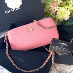 CHANEL シャネル【極美品】チェーンウォレット ラッキークローバー CHANEL シャネル【極美品】チェーンウォレット ラッキークローバー