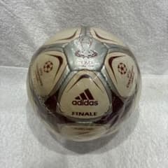 【新品】 サッカーボール フィナーレ Roma 09 JFA検定球 新品】adidas サッカーボール フィナーレ Roma 09 JFA検定球 - メルカリ
