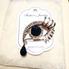 ブローチ　ブルーeyes ティアドロップのサムネイル