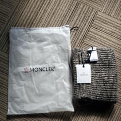●最終値下げ●MONCLER、男女ユニセックスマフラーのサムネイル