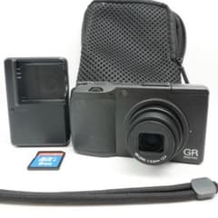 【美品】RICOH GR DIGITAL II コンデジ シャッター数1318 美品】RICOH GR DIGITAL II コンデジ シャッター数1318 - メルカリ